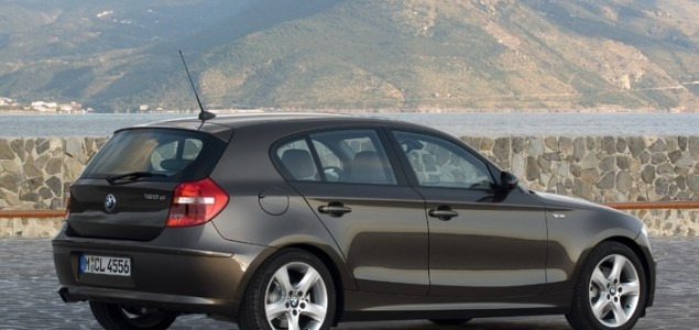 Comment remplacer les injecteurs d'une BMW Série 1 118 d 143 CV N47 ?